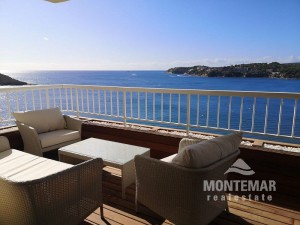 Calvia/Torrenova - Renoviertes Apartment direkt am Meer
