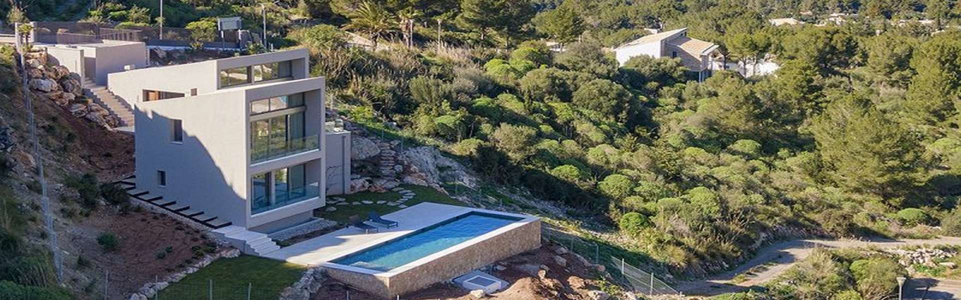 Futuristische Villa in erhöhter Lage von Bon Aire mit grandiosem Meerblick