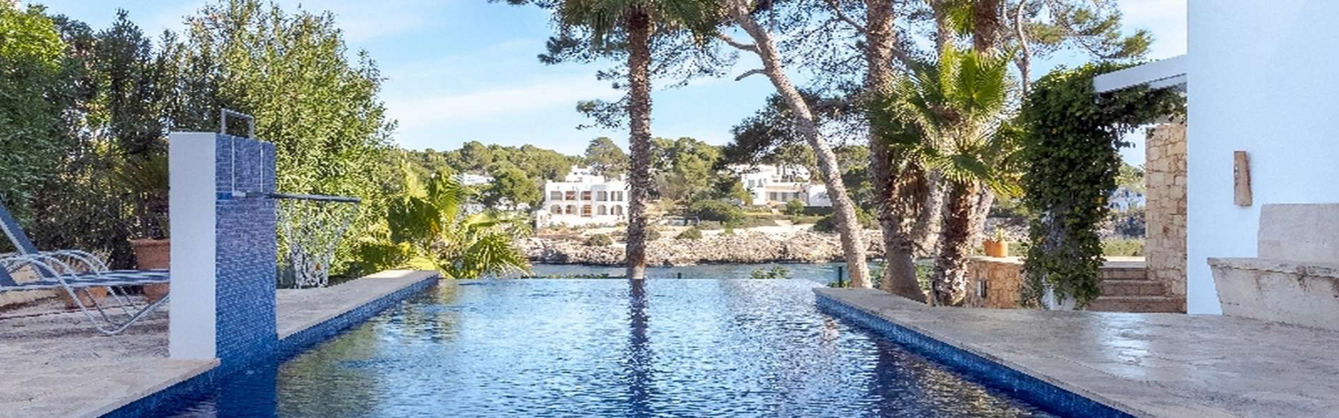 Traumhafte Villa in Cala d´Or mit Meerblick und direktem Meerzugang