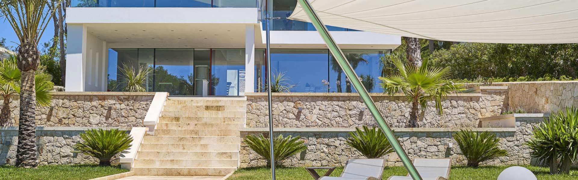 Porto Petro - Moderne Villa mit direktem Meerzugang in exponierter Lage