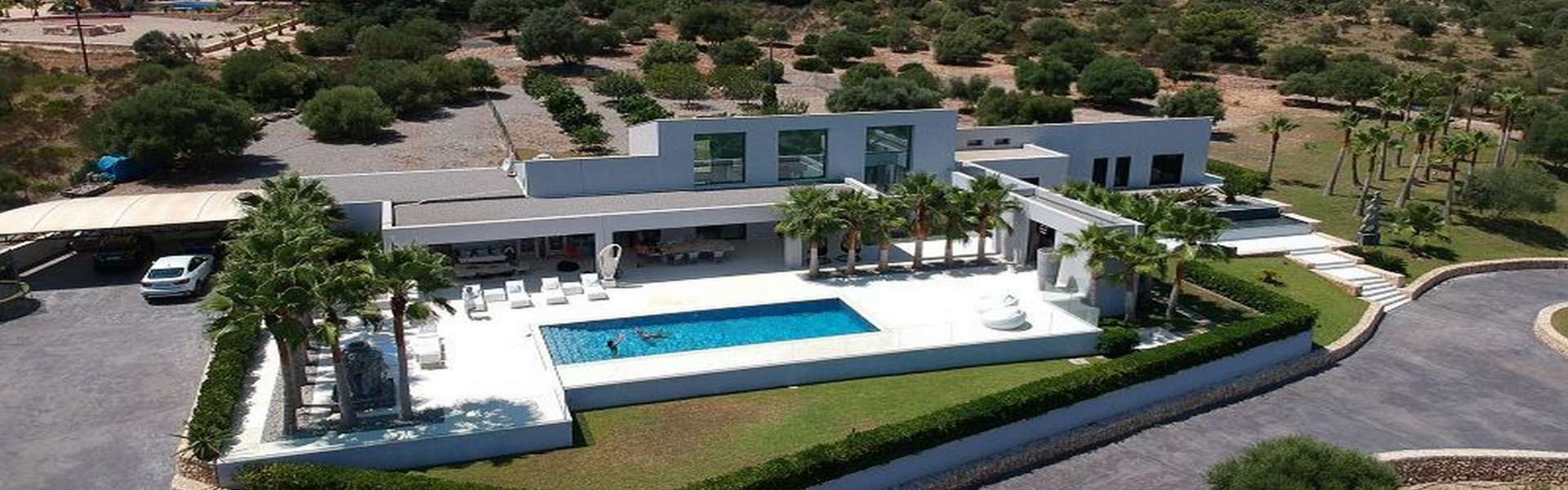 Luxus Villa mit Meerblick in der Cala Mandia
